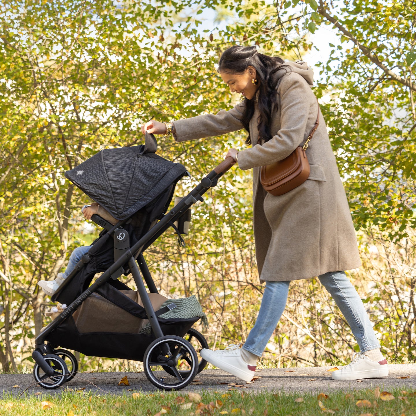 Evenflo - Shyft Intuiti Travel System with Revolve180 LiteMax NXT Rotational Infant Car Seat - Amaranth Pink
